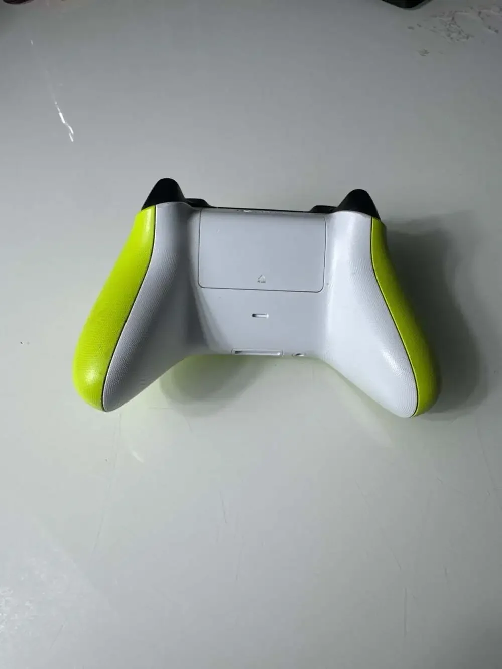 Microsoft Xbox Wireless Controller - Electric Volt